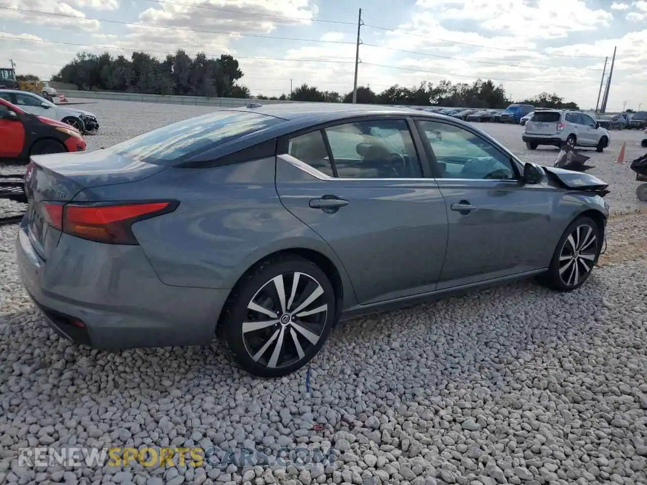 3 Photograph of a damaged car 1N4BL4CV8MN365748 NISSAN ALTIMA 2021