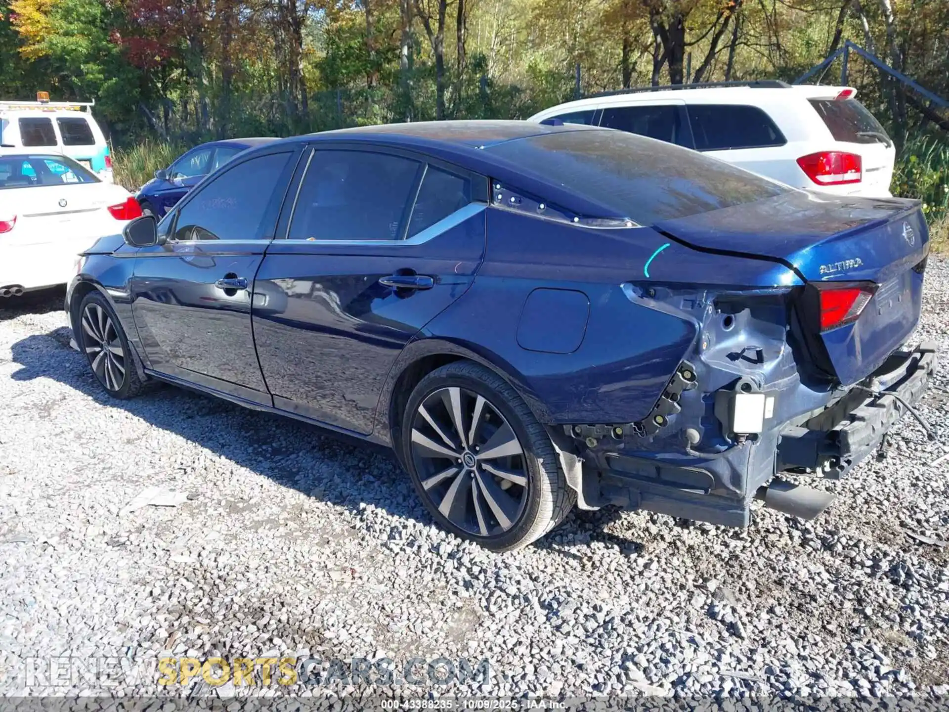 3 Photograph of a damaged car 1N4BL4CV8MN417167 NISSAN ALTIMA 2021