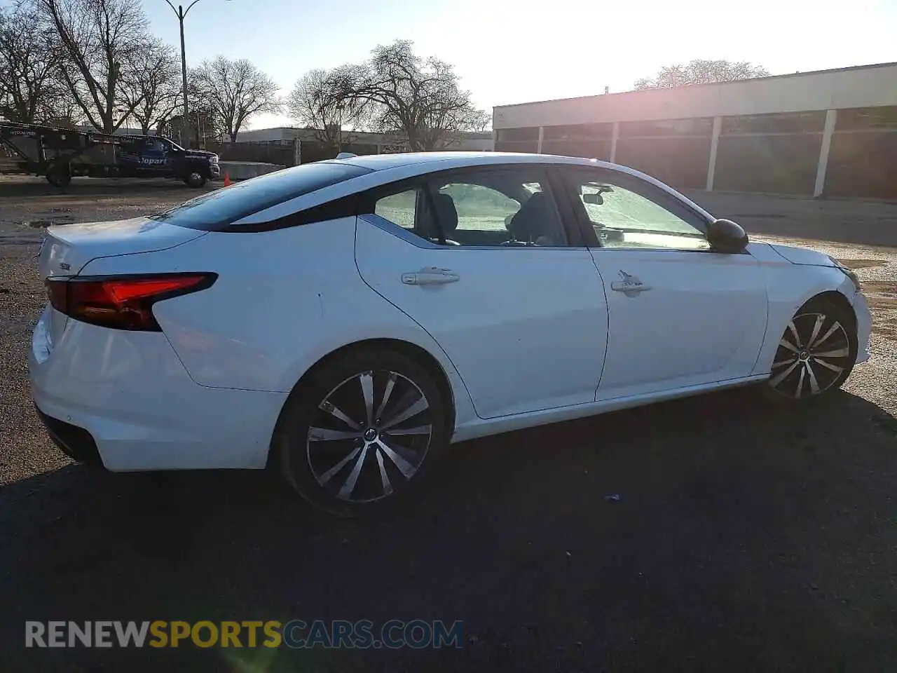 3 Photograph of a damaged car 1N4BL4CV9MN370666 NISSAN ALTIMA 2021