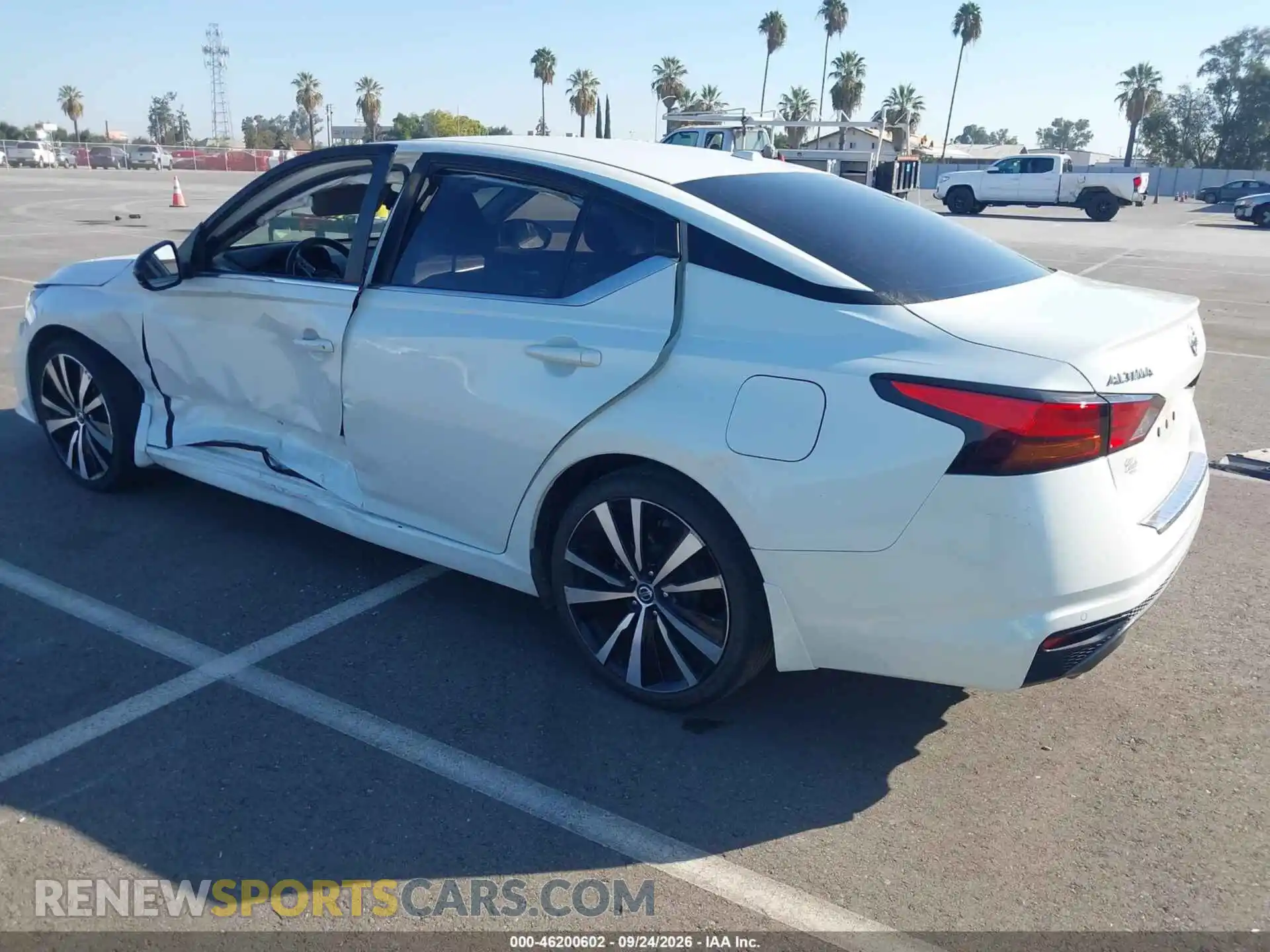 3 Photograph of a damaged car 1N4BL4CV9MN393137 NISSAN ALTIMA 2021