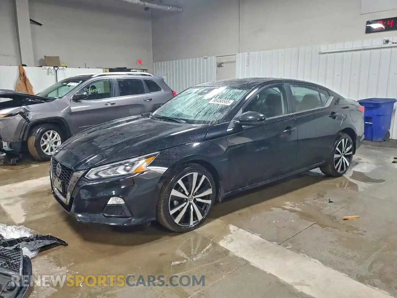 1 Photograph of a damaged car 1N4BL4CW5MN409875 NISSAN ALTIMA 2021