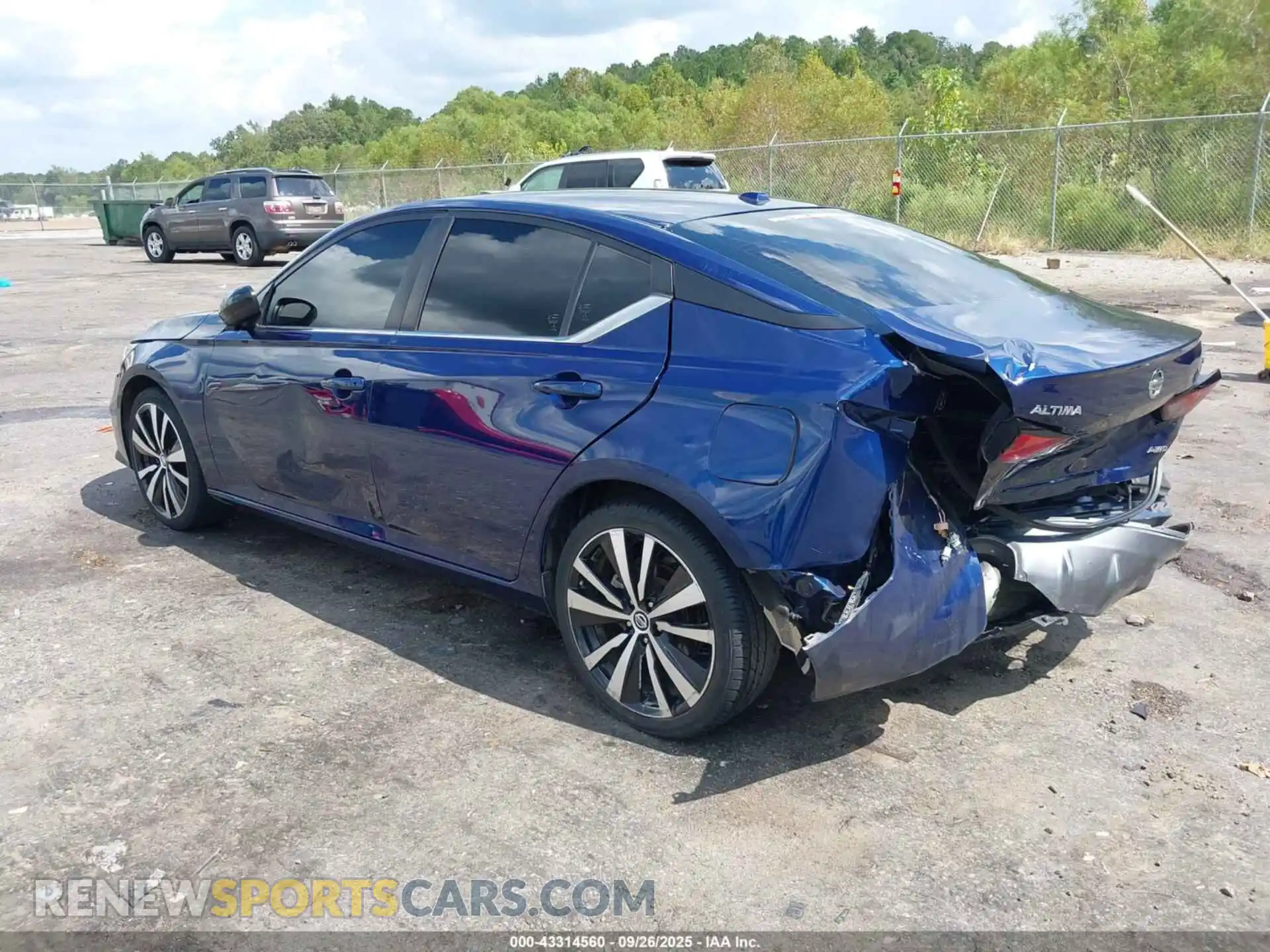 3 Photograph of a damaged car 1N4BL4CW9MN316261 NISSAN ALTIMA 2021