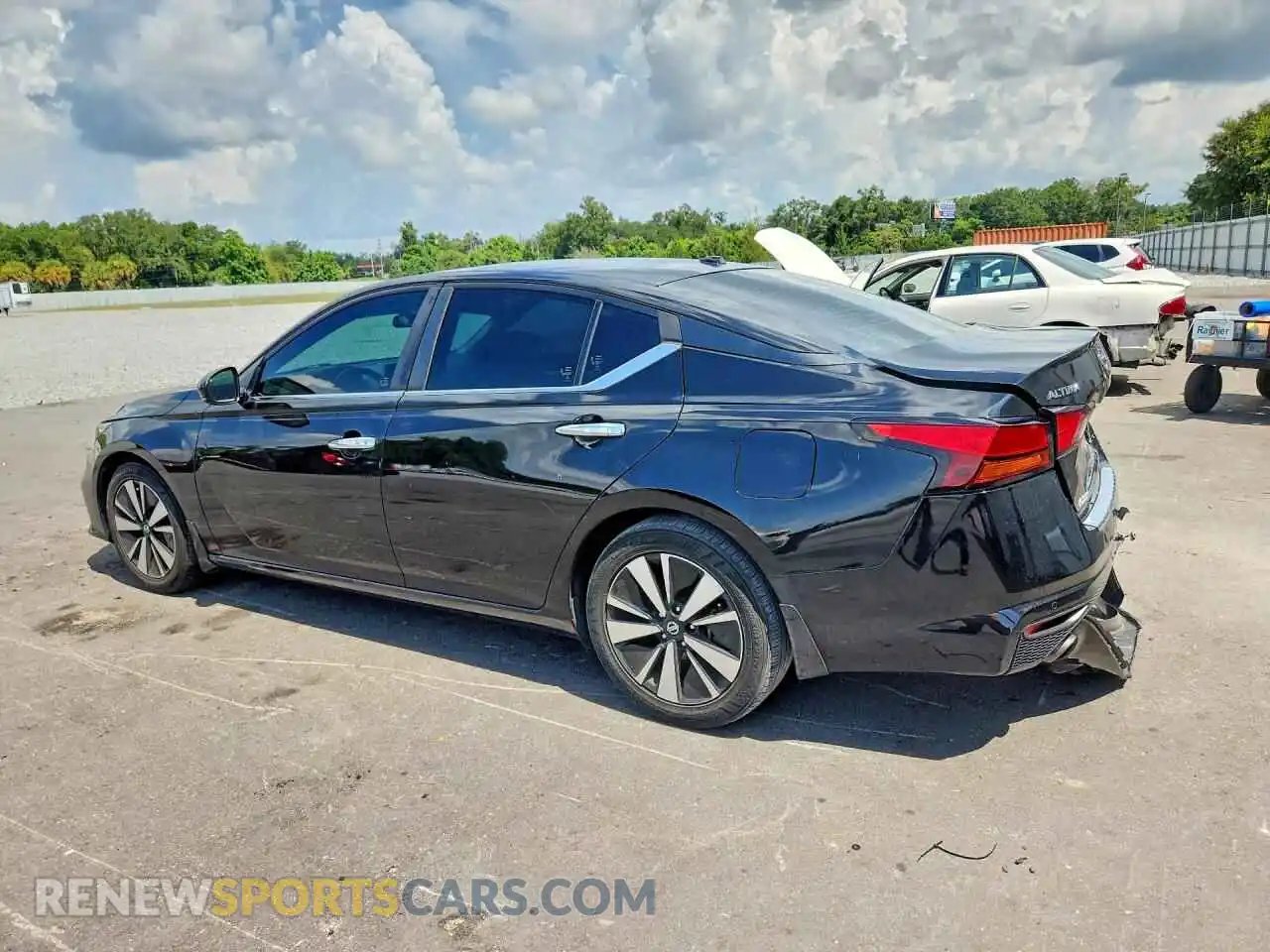 2 Photograph of a damaged car 1N4BL4DV1MN301341 NISSAN ALTIMA 2021