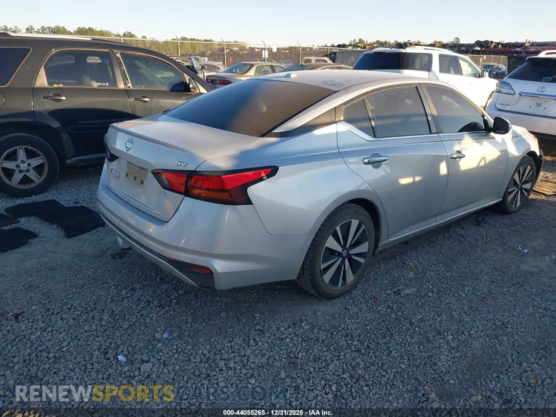 3 fotografías del automóvil dañado 1N4BL4DV2MN410617 NISSAN ALTIMA 2021