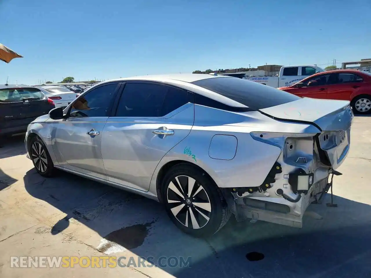 2 Photograph of a damaged car 1N4BL4DV3MN360892 NISSAN ALTIMA 2021