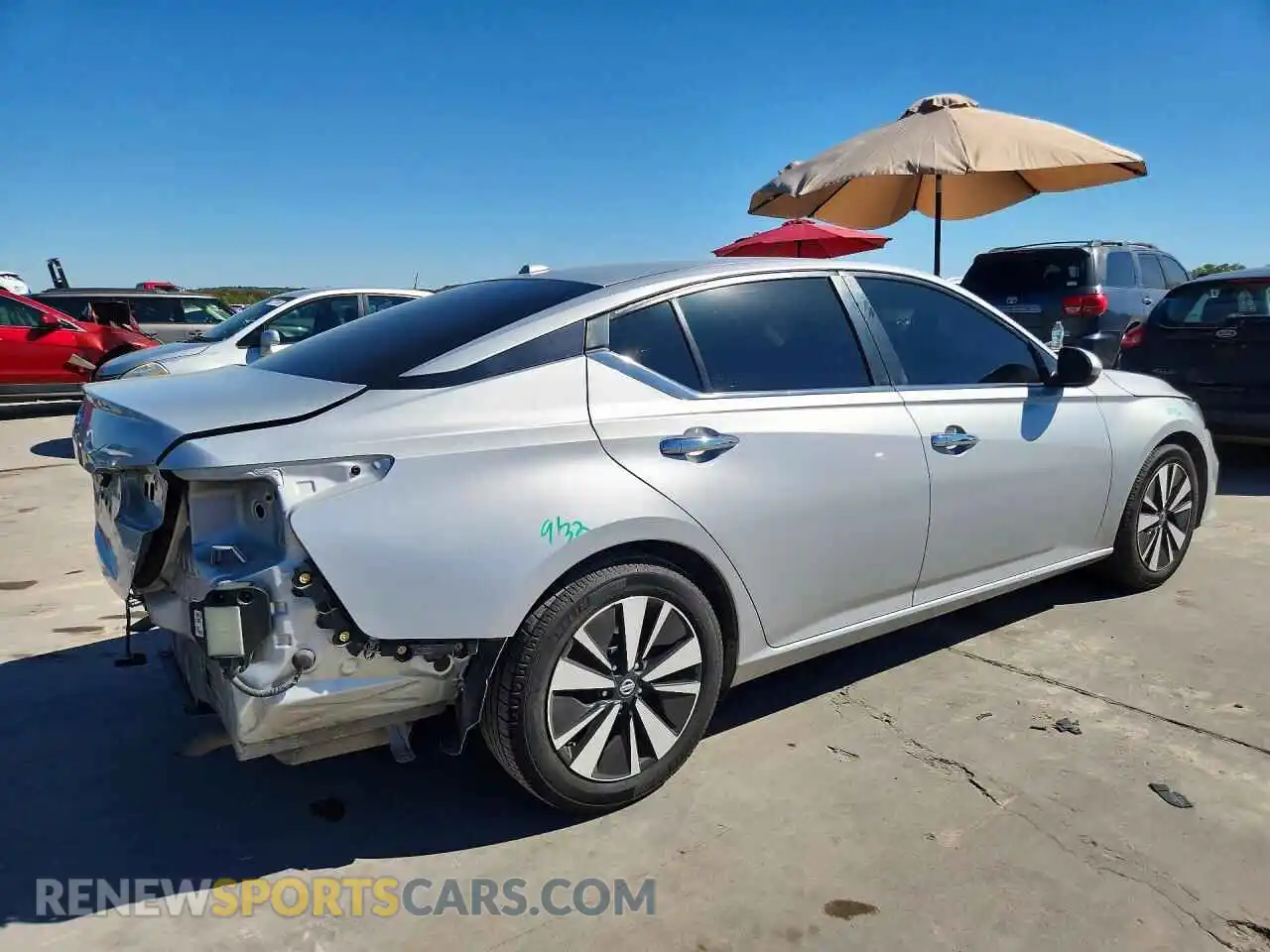 3 Photograph of a damaged car 1N4BL4DV3MN360892 NISSAN ALTIMA 2021