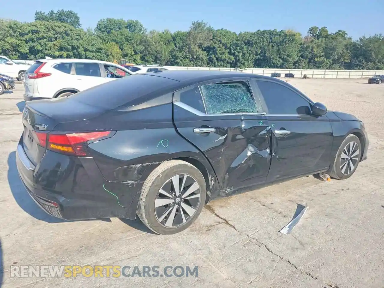 3 Photograph of a damaged car 1N4BL4DV4MN384554 NISSAN ALTIMA 2021