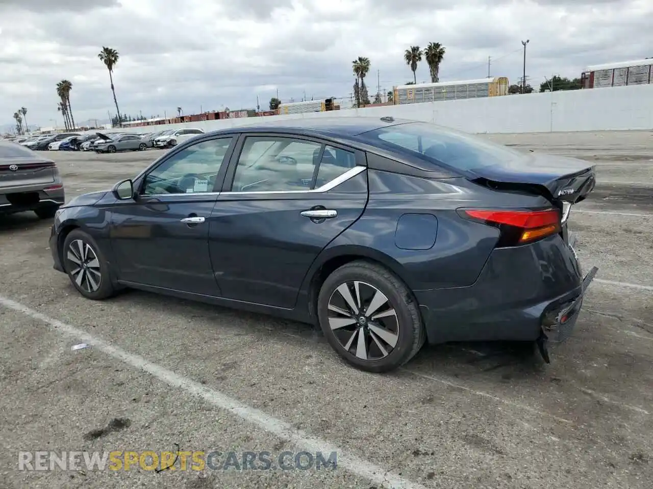 2 Photograph of a damaged car 1N4BL4DV4MN420372 NISSAN ALTIMA 2021