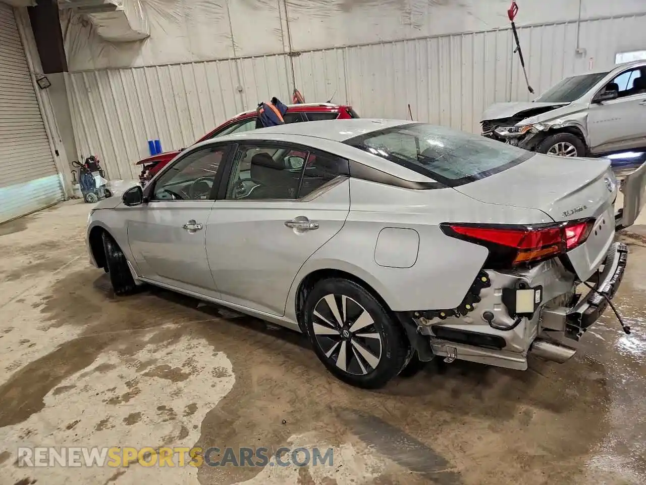 2 Photograph of a damaged car 1N4BL4DV6MN373443 NISSAN ALTIMA 2021