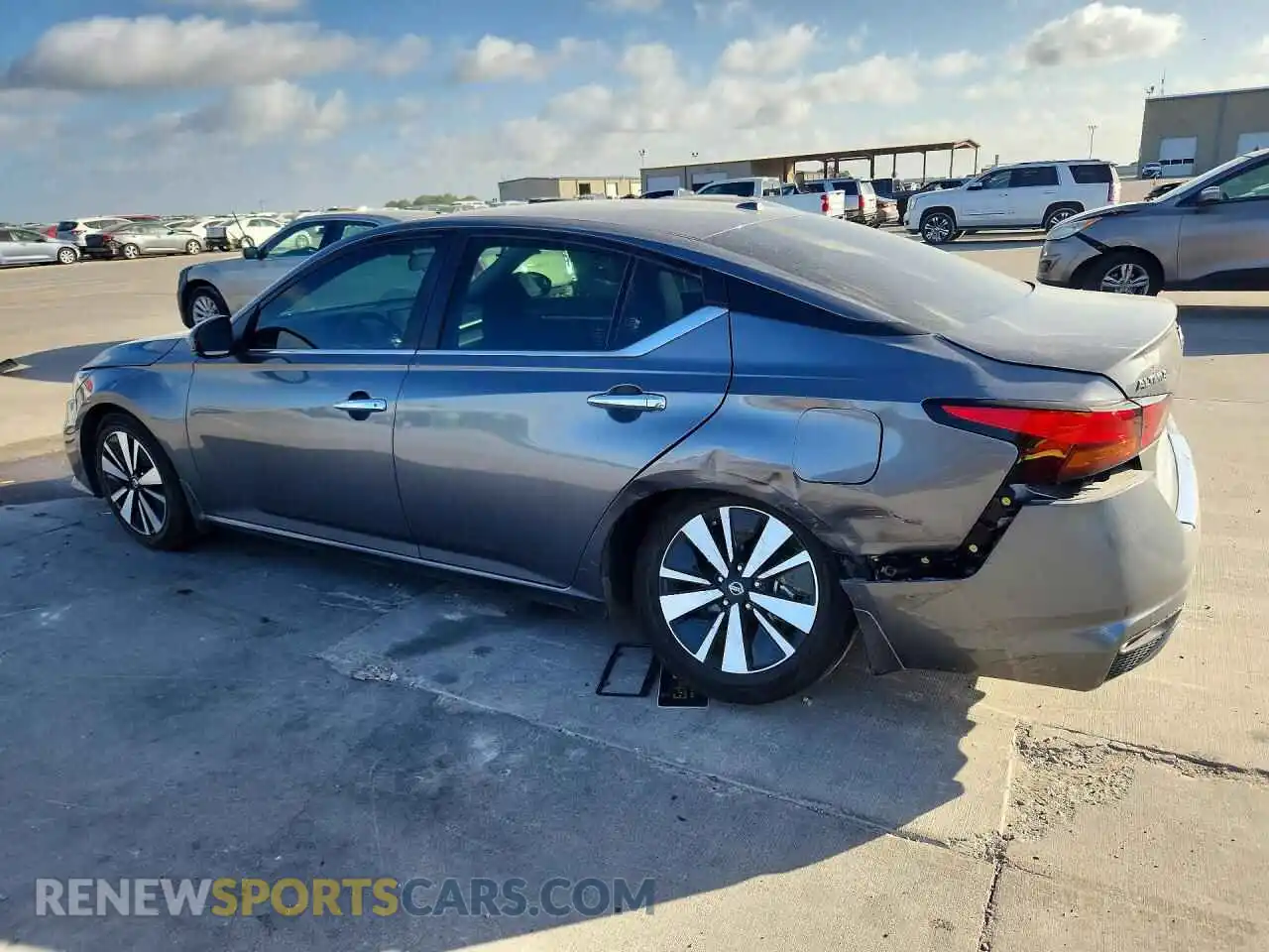 2 Photograph of a damaged car 1N4BL4DV8MN344252 NISSAN ALTIMA 2021