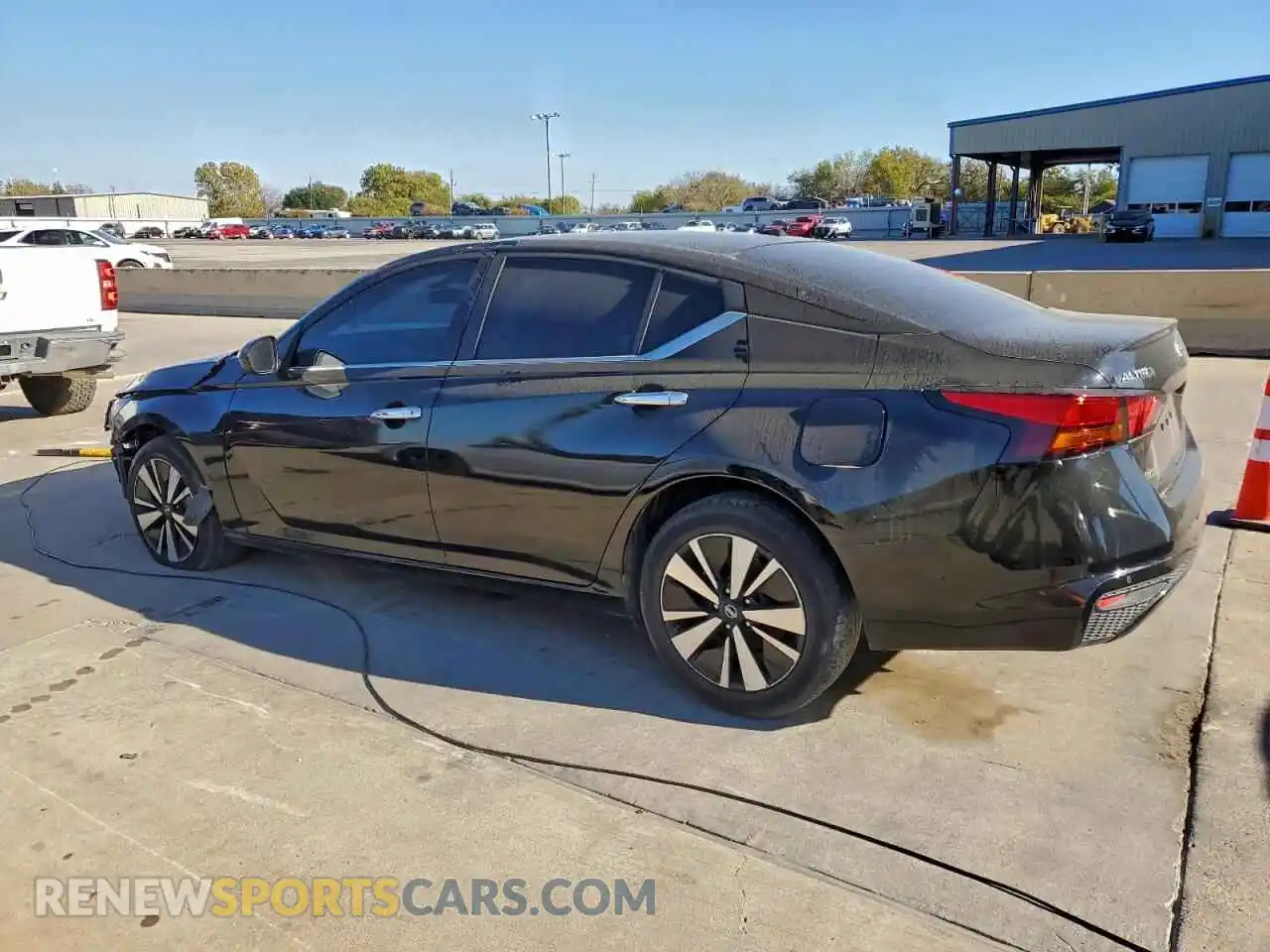 2 Photograph of a damaged car 1N4BL4DV8MN375775 NISSAN ALTIMA 2021