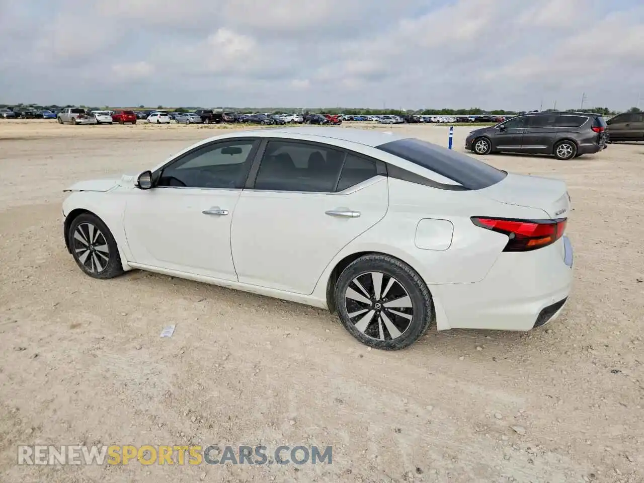 2 Photograph of a damaged car 1N4BL4DV9MN303211 NISSAN ALTIMA 2021