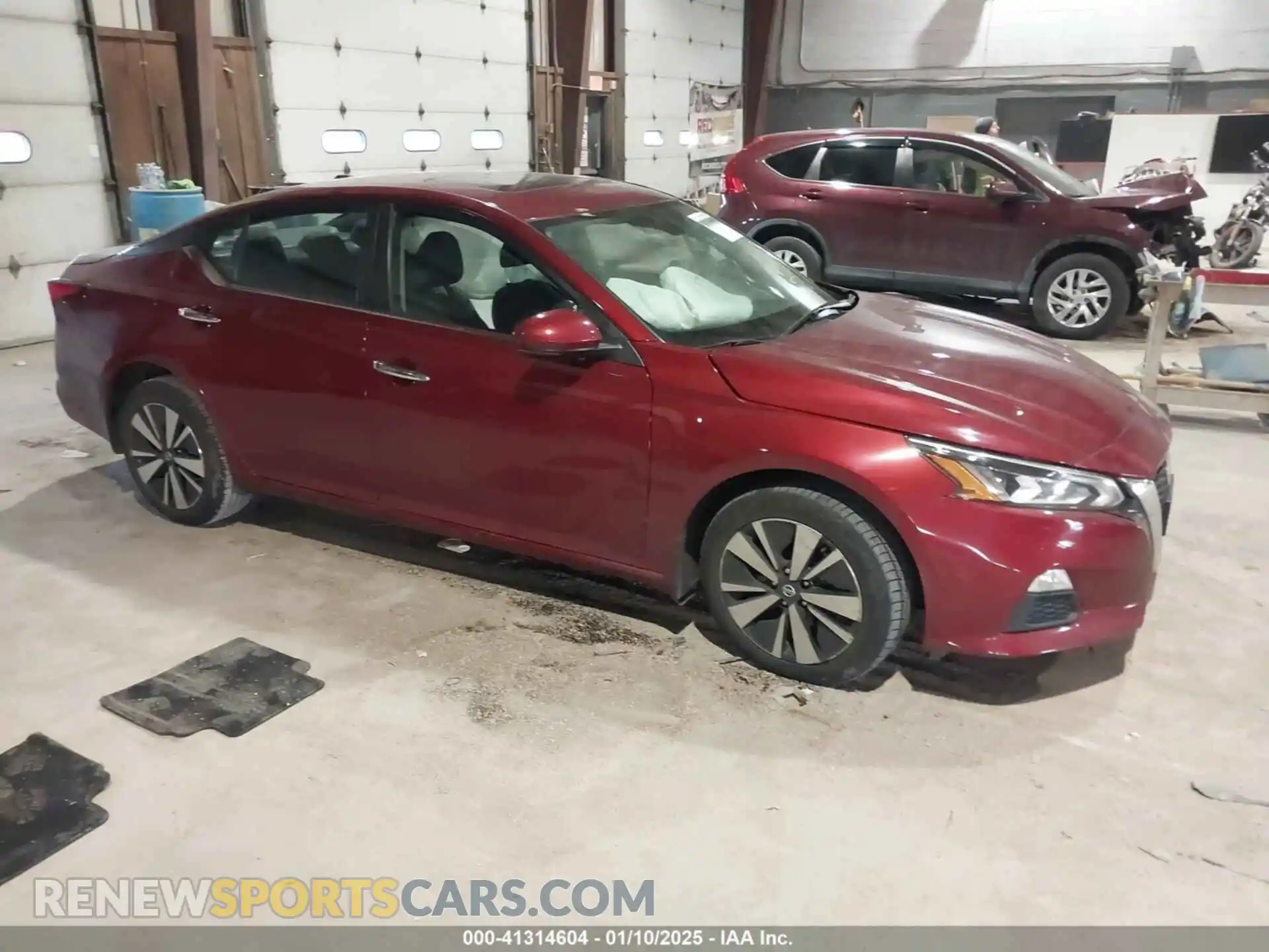 1 Photograph of a damaged car 1N4BL4DW2MN302832 NISSAN ALTIMA 2021