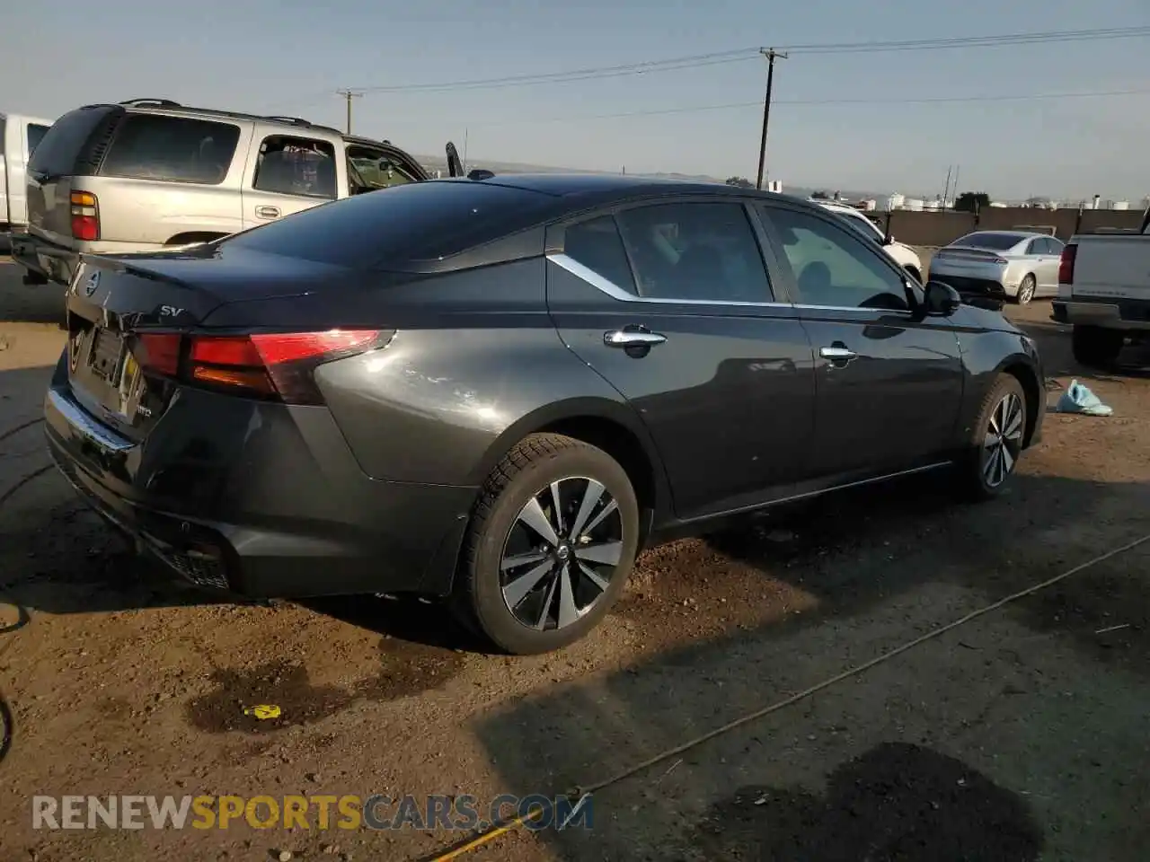 3 Photograph of a damaged car 1N4BL4DW4MN354110 NISSAN ALTIMA 2021