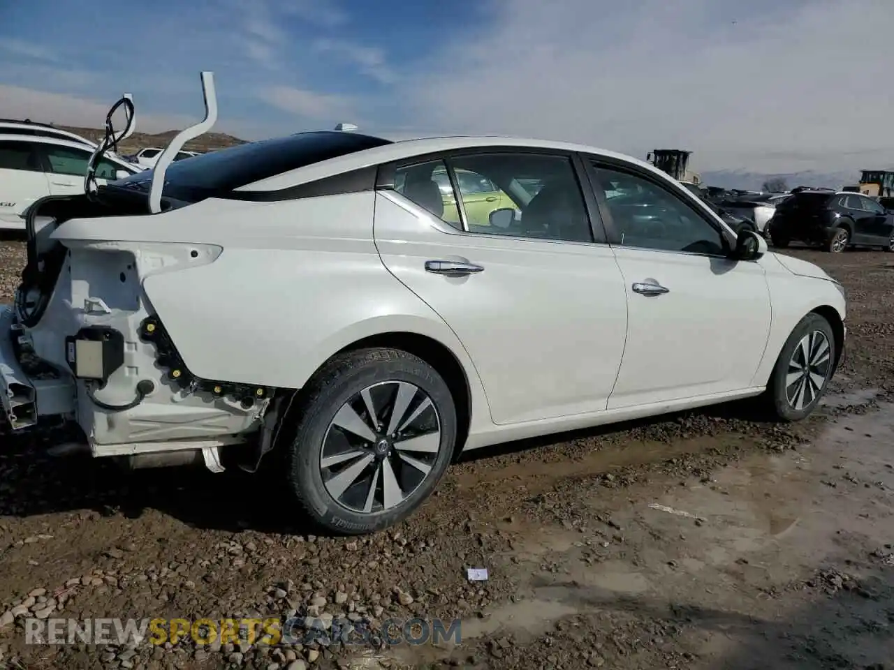 3 Photograph of a damaged car 1N4BL4DW7MN376876 NISSAN ALTIMA 2021