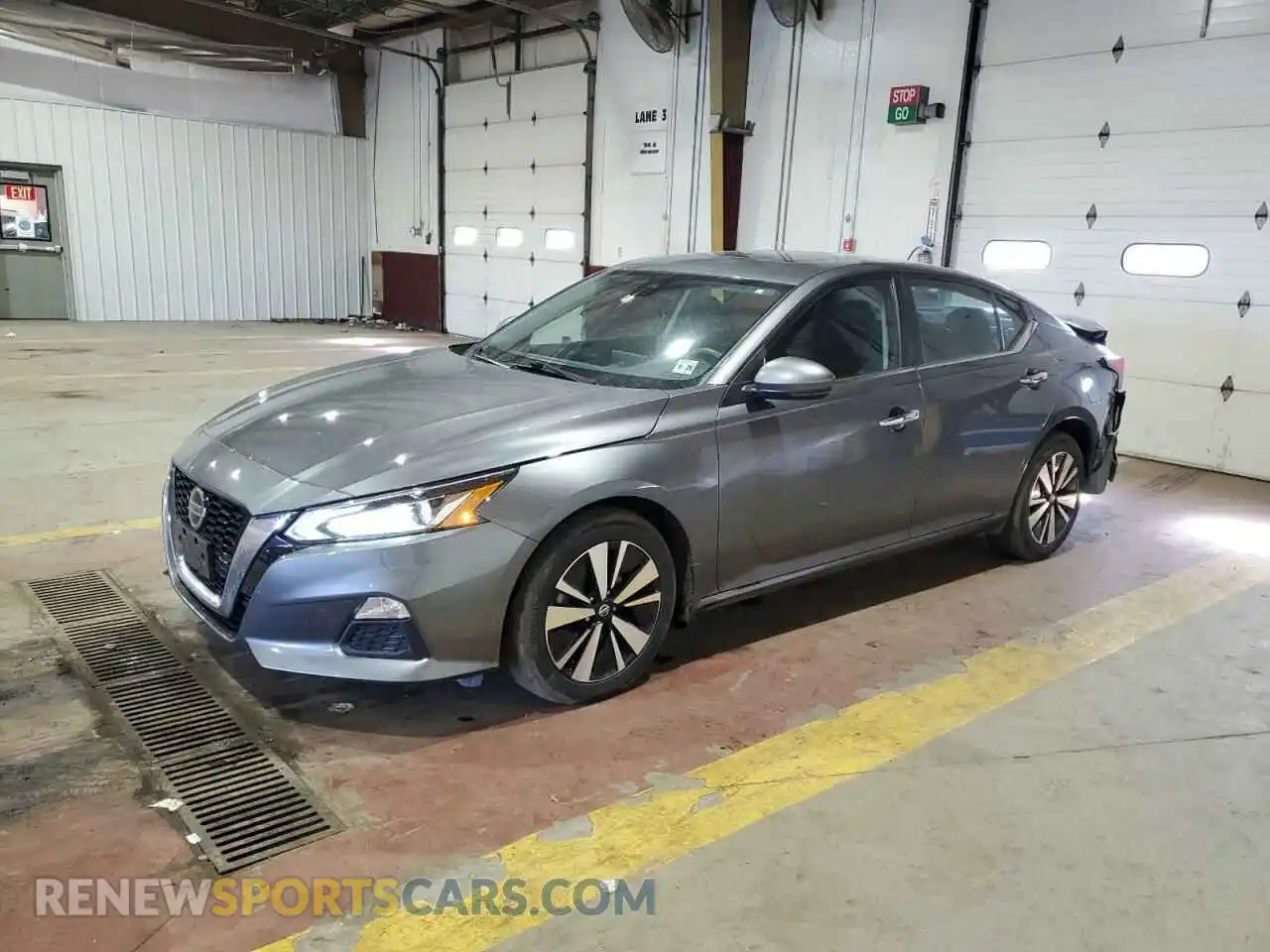 1 Photograph of a damaged car 1N4BL4DW8MN350433 NISSAN ALTIMA 2021