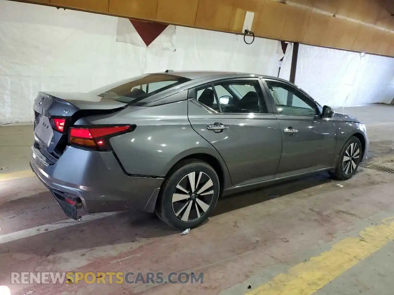 3 Photograph of a damaged car 1N4BL4DW8MN350433 NISSAN ALTIMA 2021