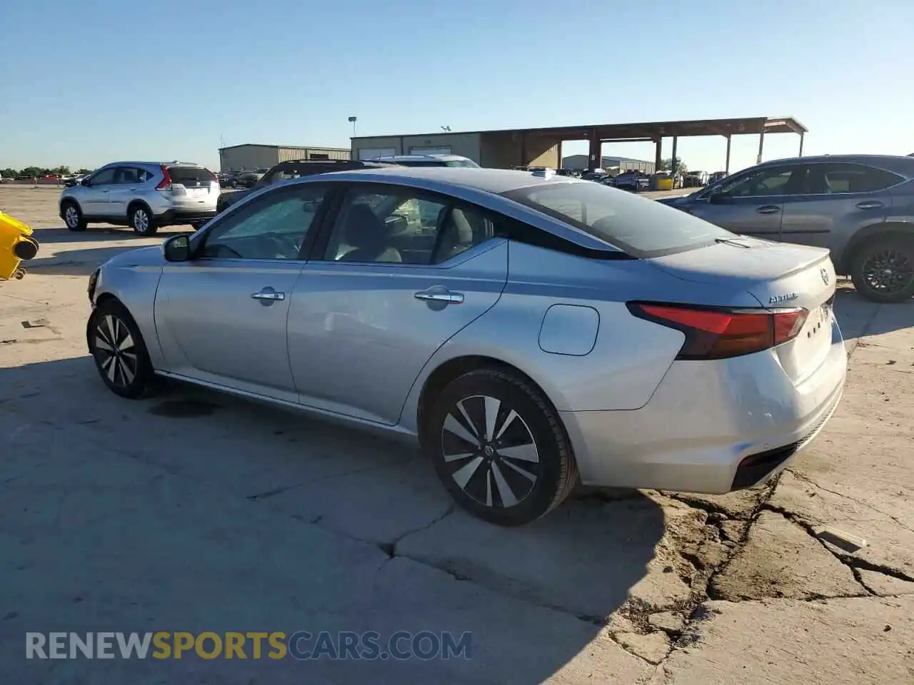 2 Photograph of a damaged car 1N4BL4DW9MN312435 NISSAN ALTIMA 2021