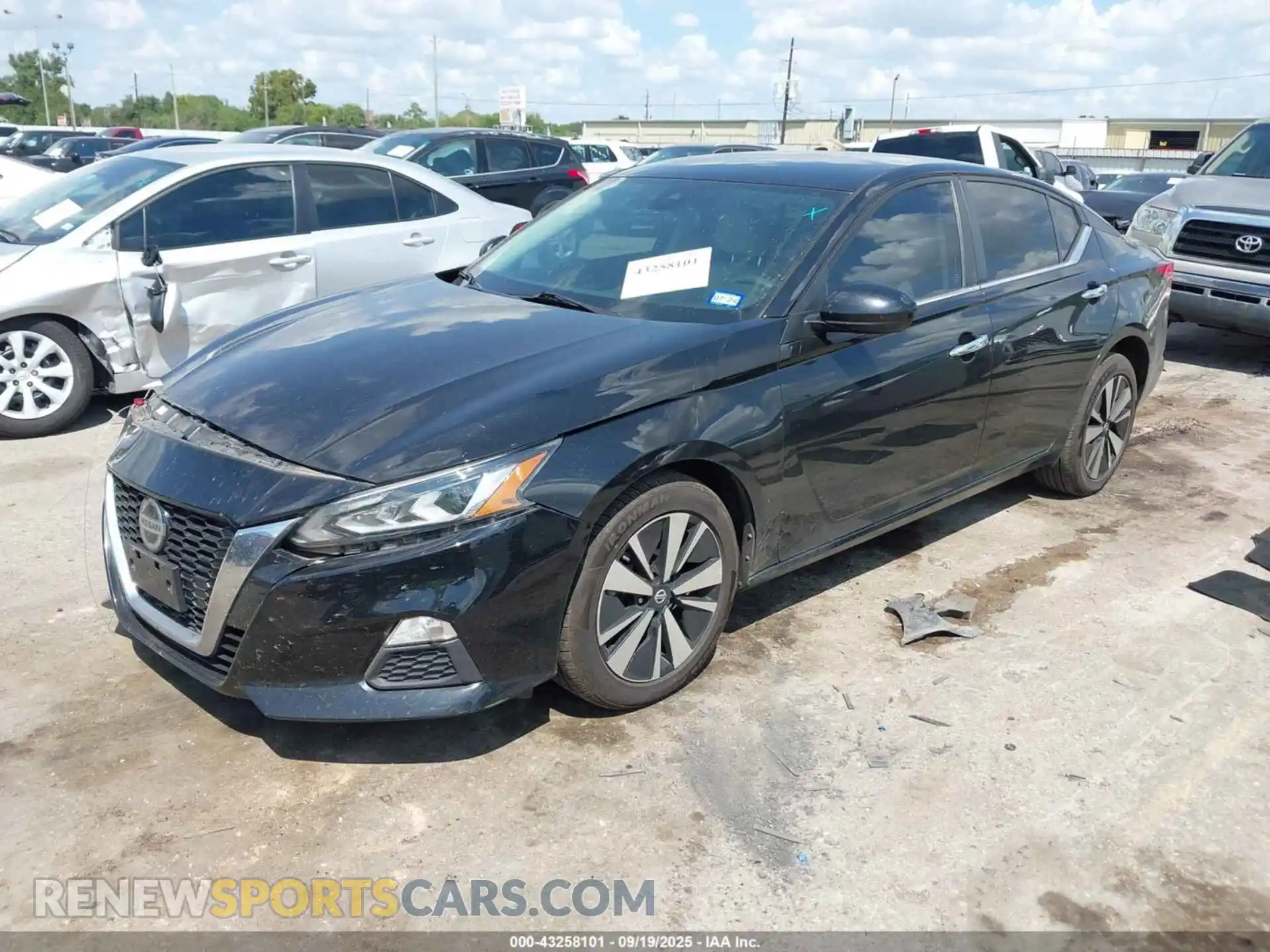 2 fotografías del automóvil dañado 1N4BL4DWXMN312069 NISSAN ALTIMA 2021