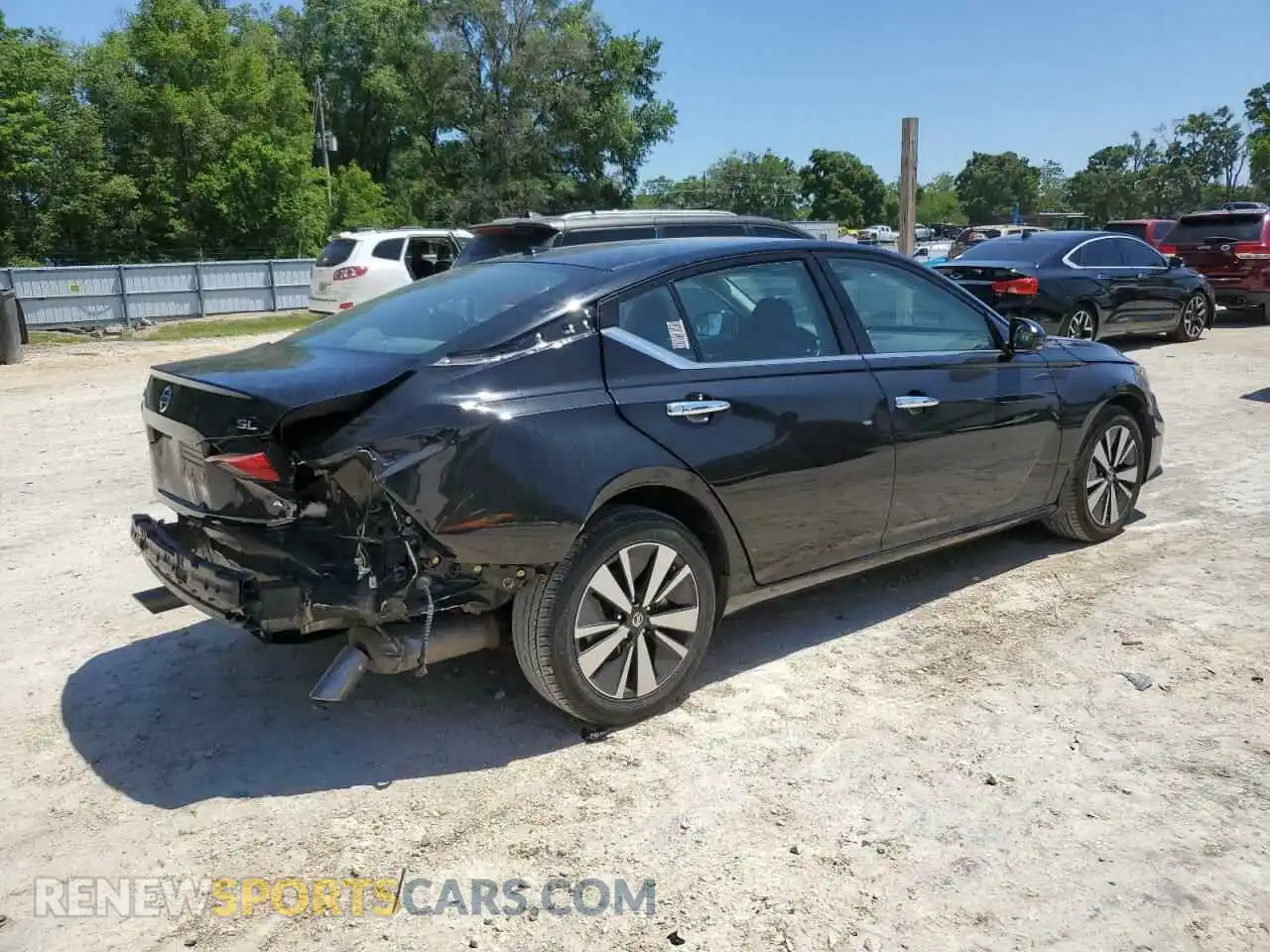 3 Photograph of a damaged car 1N4BL4EW2MN328829 NISSAN ALTIMA 2021