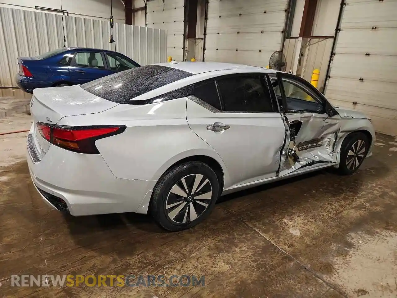 3 Photograph of a damaged car 1N4BL4EW5MN324712 NISSAN ALTIMA 2021