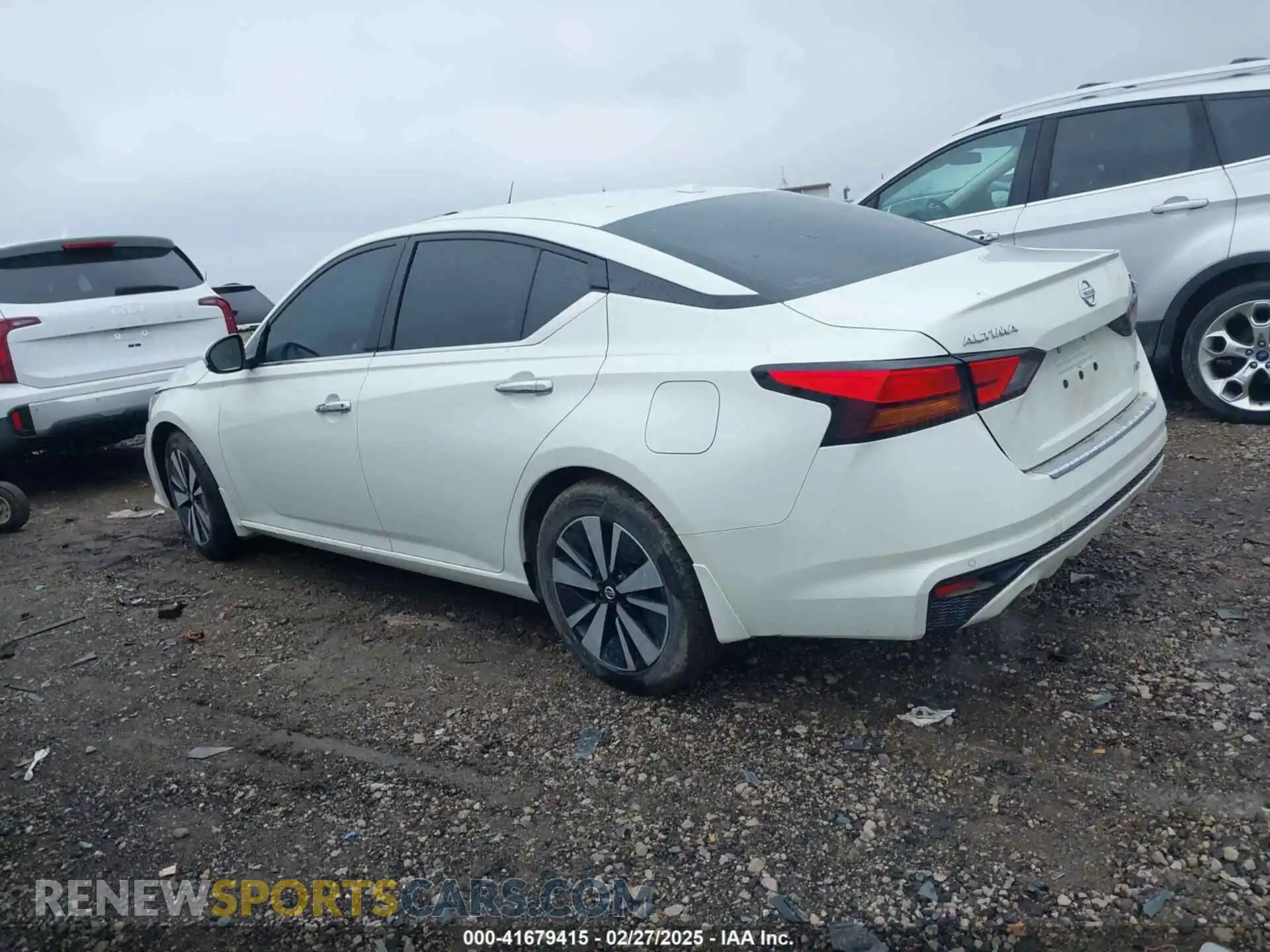 3 Photograph of a damaged car 1N4BL4EW5MN376616 NISSAN ALTIMA 2021