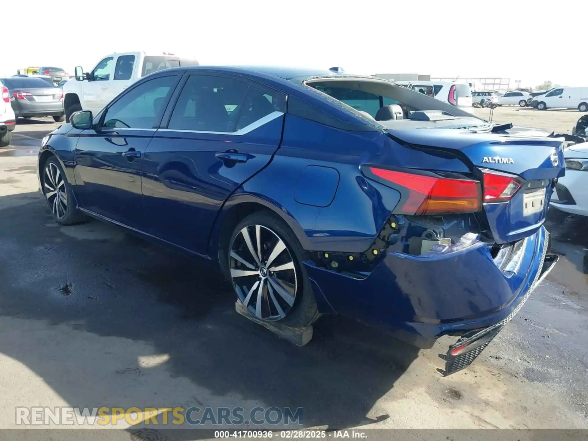 3 Photograph of a damaged car 1N4AL4CV0NN366146 NISSAN ALTIMA 2022