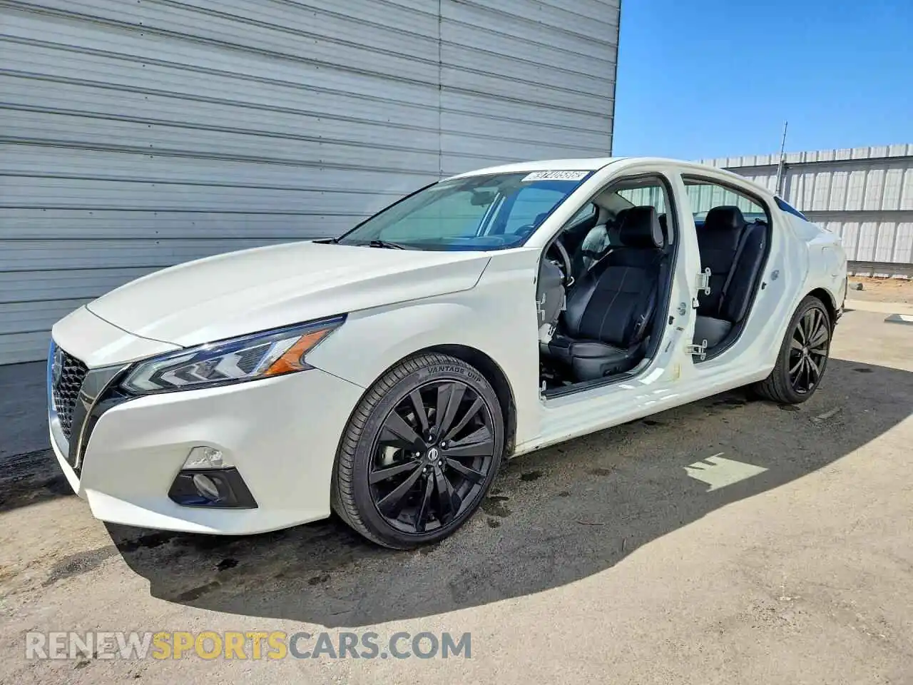 1 Фотография поврежденного автомобиля 1N4BL4CV6NN381447 NISSAN ALTIMA 2022