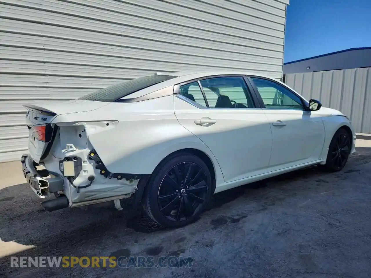 3 Фотография поврежденного автомобиля 1N4BL4CV6NN381447 NISSAN ALTIMA 2022