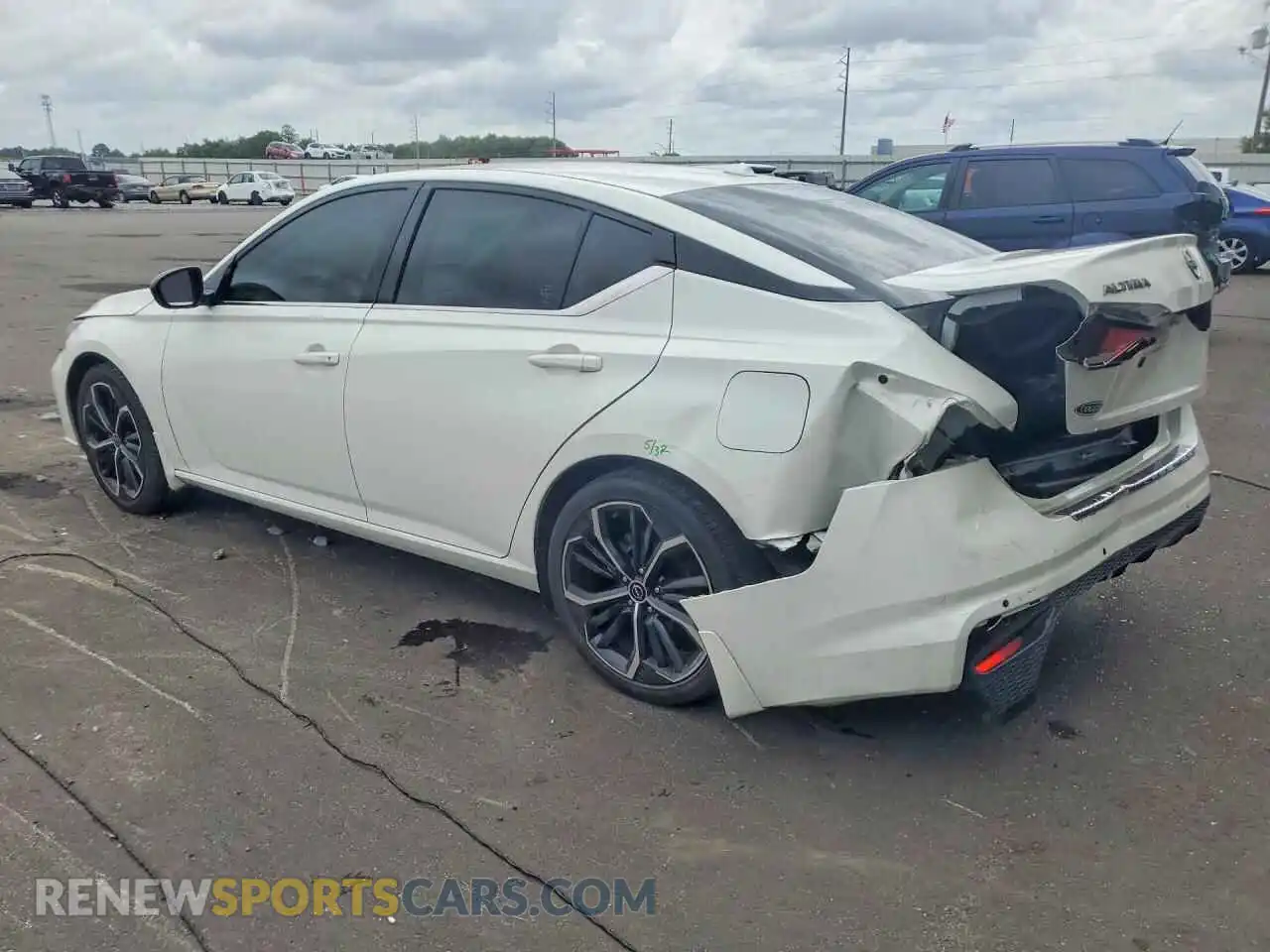 2 Photograph of a damaged car 1N4BL4CV6PN332316 NISSAN ALTIMA 2023