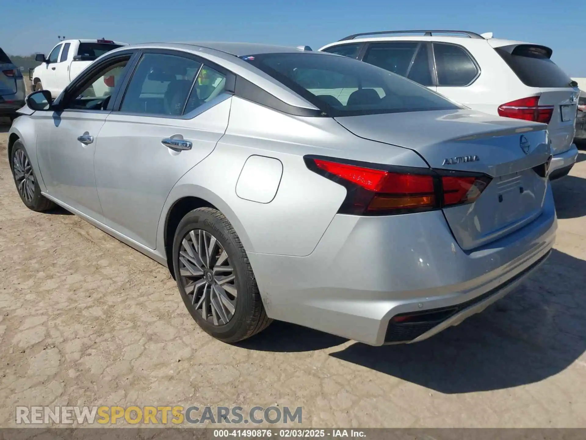 3 Photograph of a damaged car 1N4BL4DV0PN364984 NISSAN ALTIMA 2023