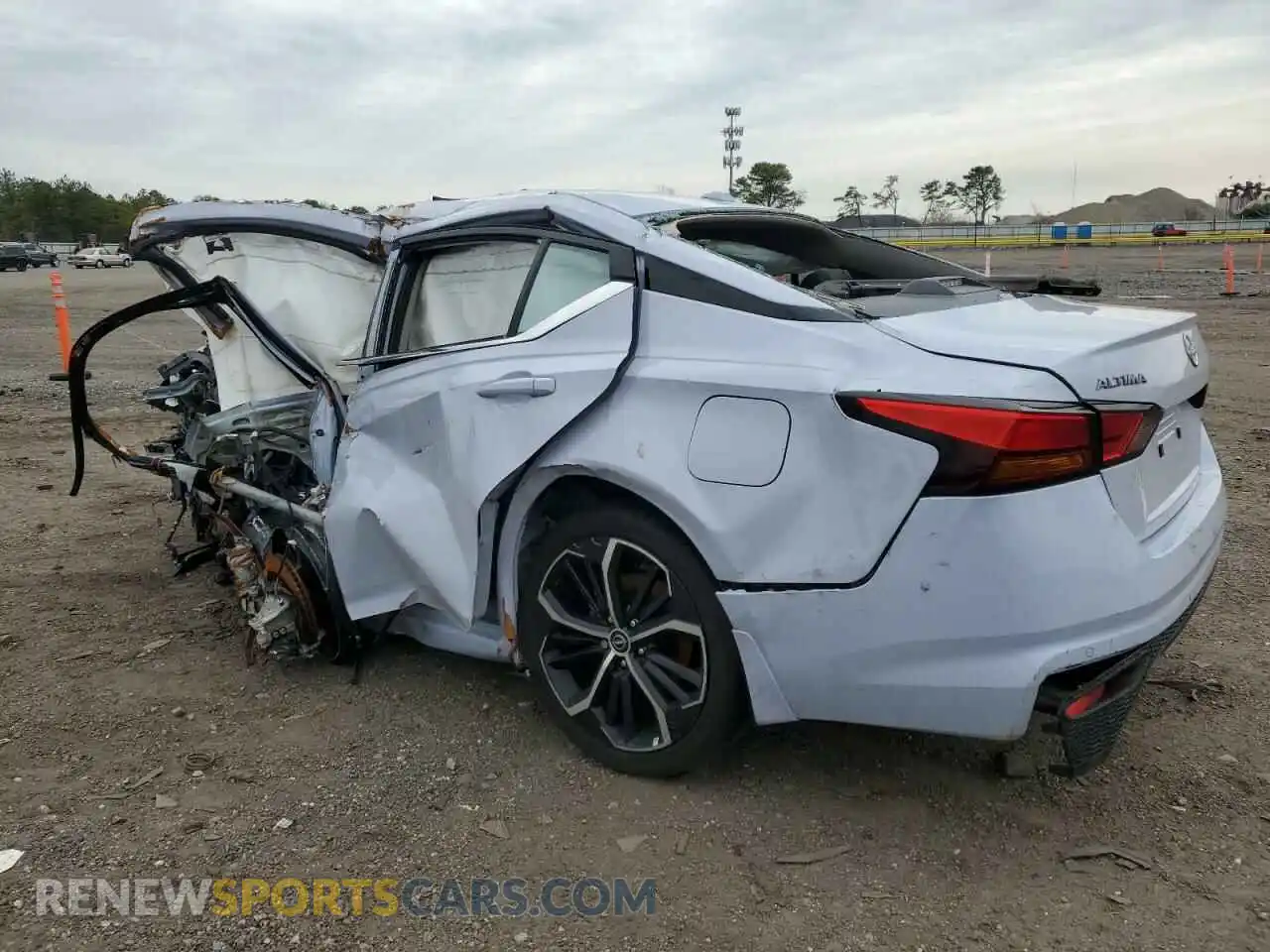 2 Photograph of a damaged car 1N4BL4CV6SN303004 NISSAN ALTIMA 2025