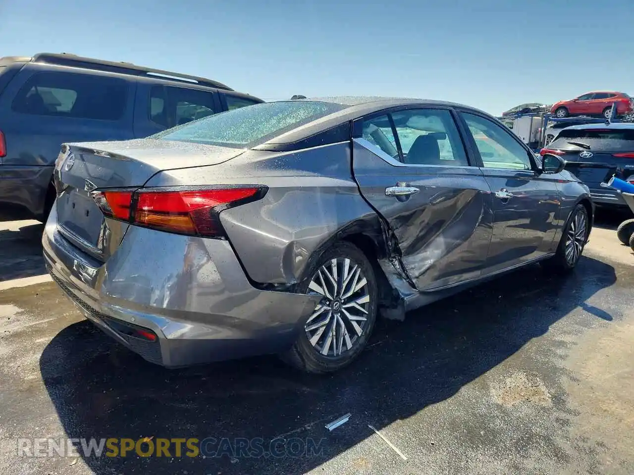 3 Photograph of a damaged car 1N4BL4DV4SN397186 NISSAN ALTIMA 2025