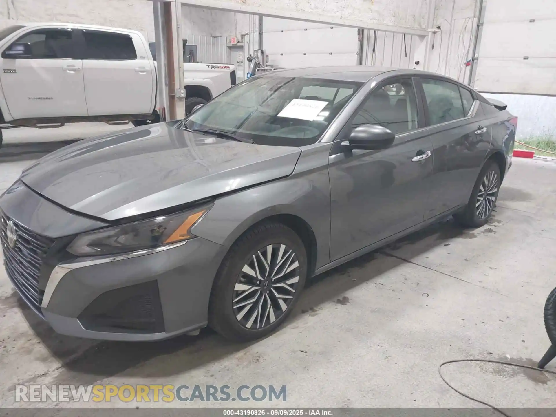 2 Photograph of a damaged car 1N4BL4DWXSN359700 NISSAN ALTIMA 2025