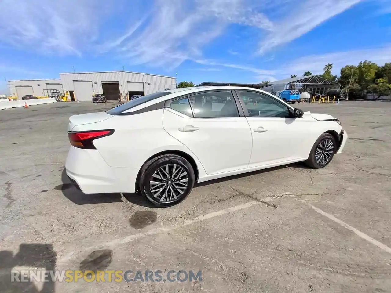 3 fotografías del automóvil dañado 1N4BL4DW7TN313534 NISSAN ALTIMA 2026
