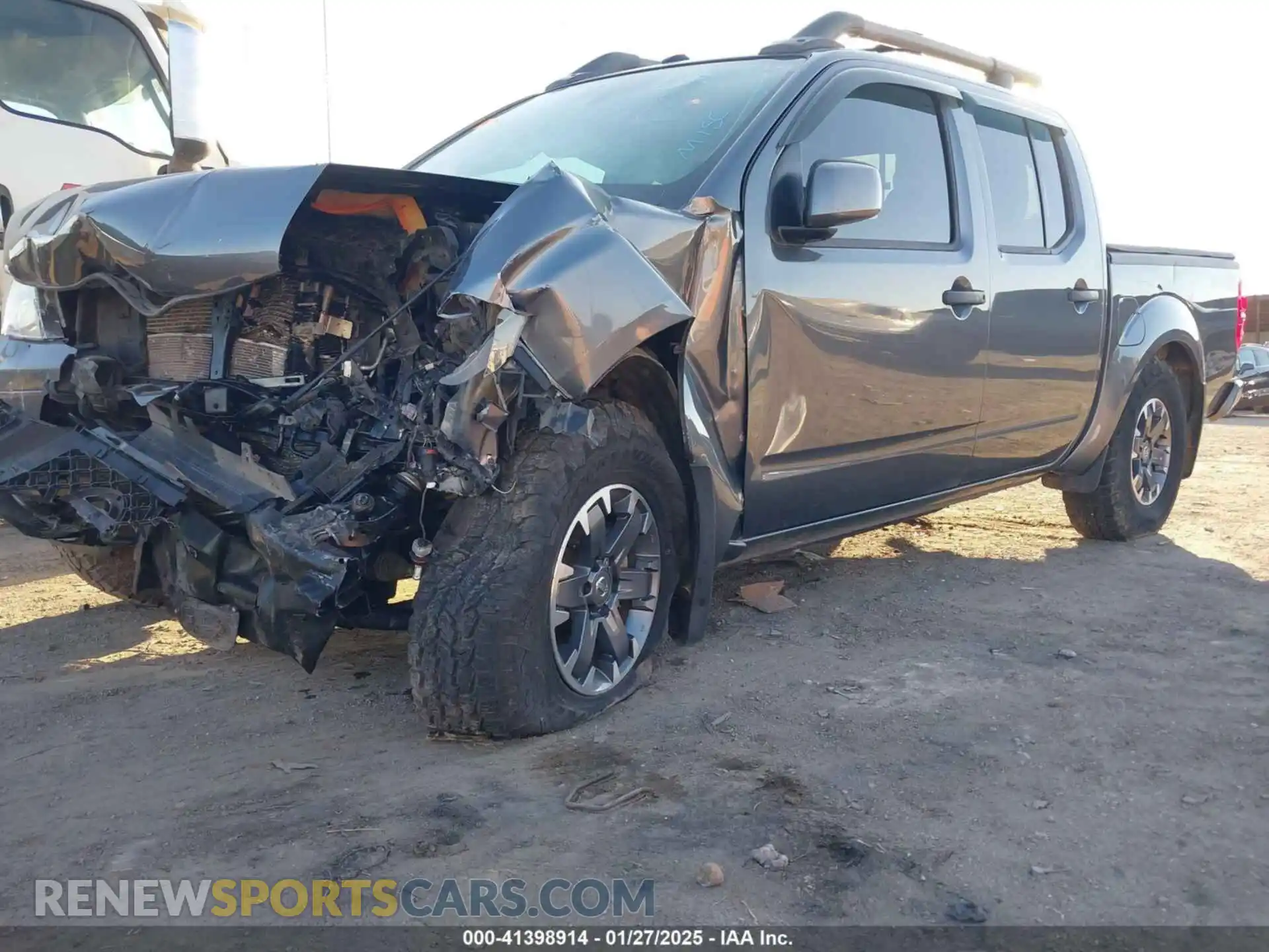 2 Photograph of a damaged car 1N6ED0EB1LN708265 NISSAN FRONTIER 2020