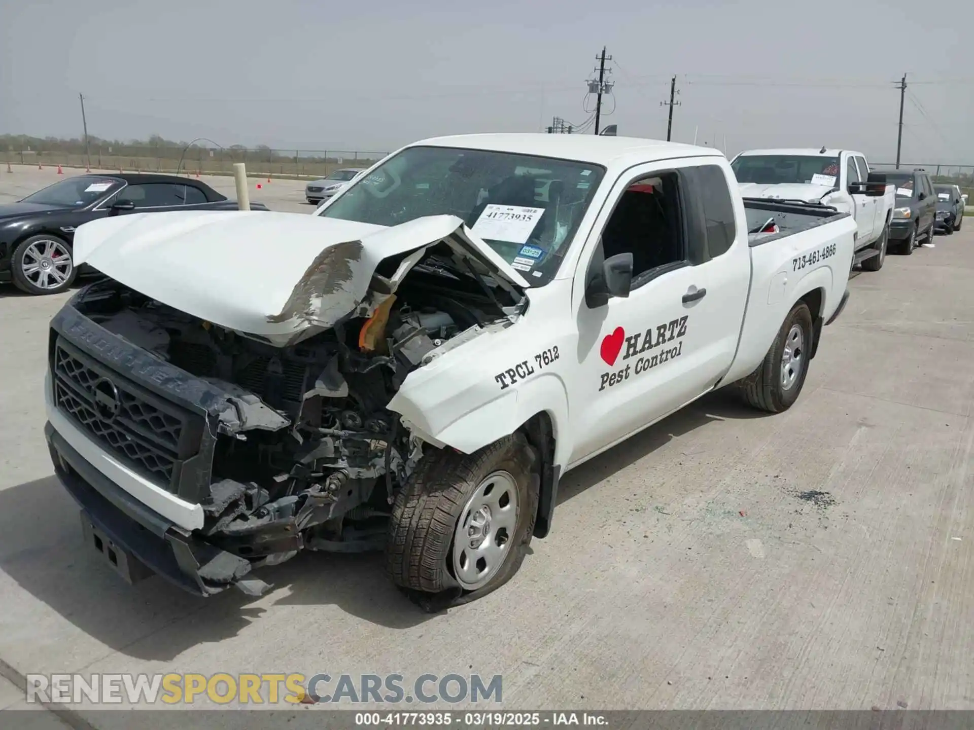 2 Photograph of a damaged car 1N6ED1CL2NN657752 NISSAN FRONTIER 2022
