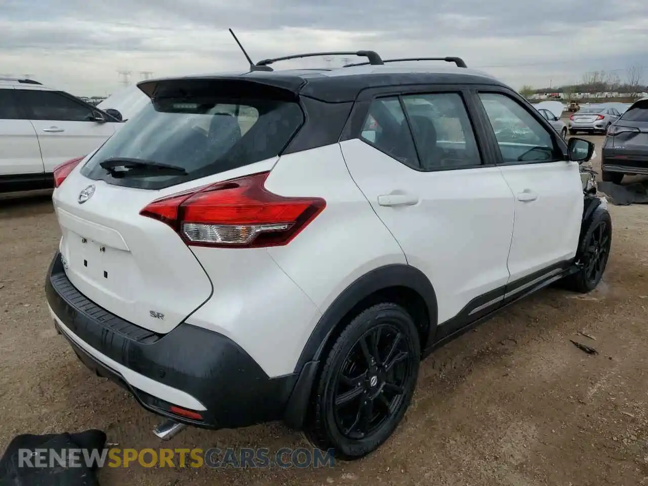 3 Photograph of a damaged car 3N1CP5CU0KL488427 NISSAN KICKS 2019