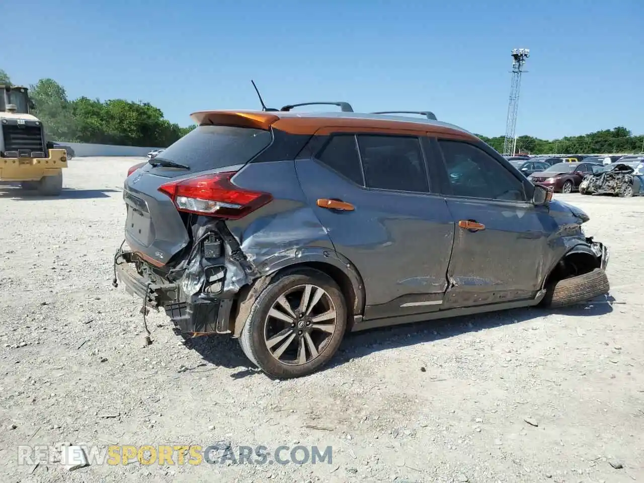 3 Фотография поврежденного автомобиля 3N1CP5CU0KL491599 NISSAN KICKS 2019