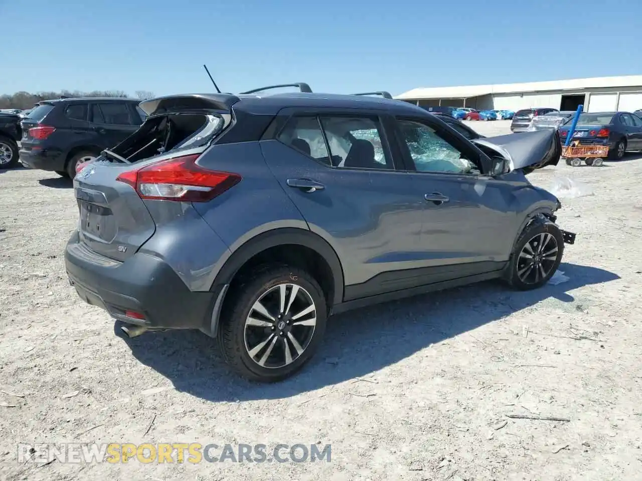 3 Photograph of a damaged car 3N1CP5CU0KL510457 NISSAN KICKS 2019