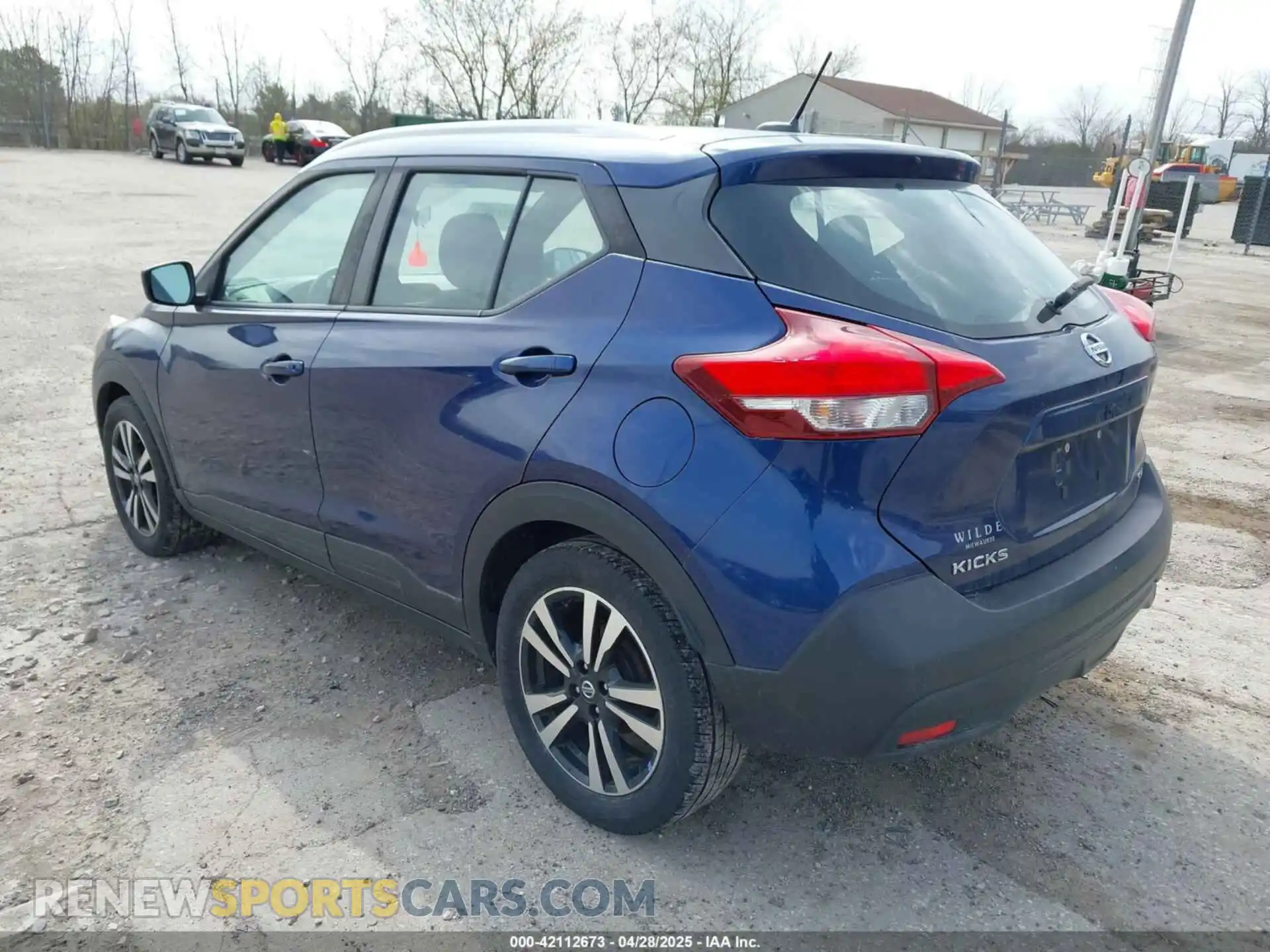3 Photograph of a damaged car 3N1CP5CU0KL527047 NISSAN KICKS 2019