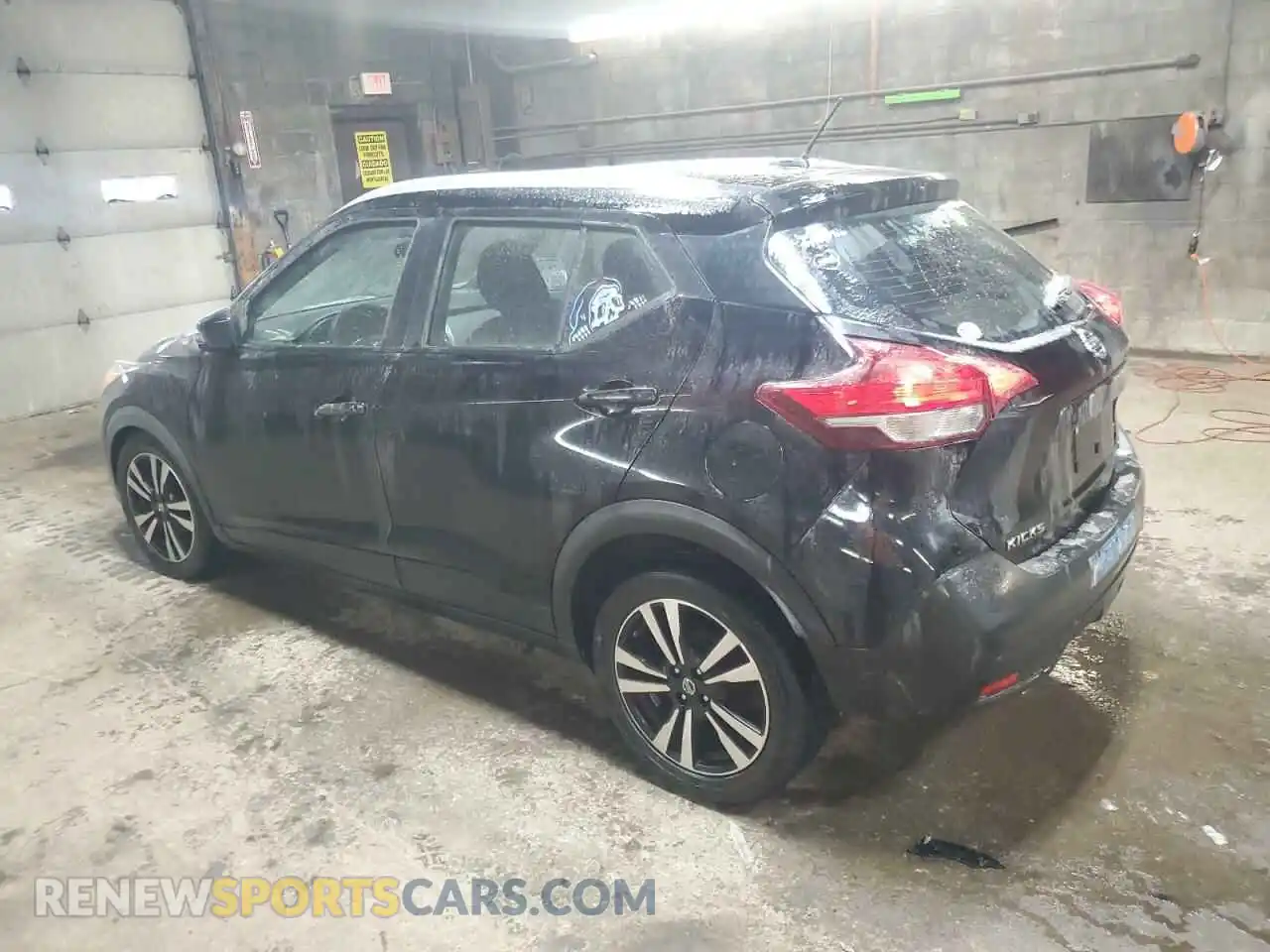 2 Photograph of a damaged car 3N1CP5CU0KL547685 NISSAN KICKS 2019