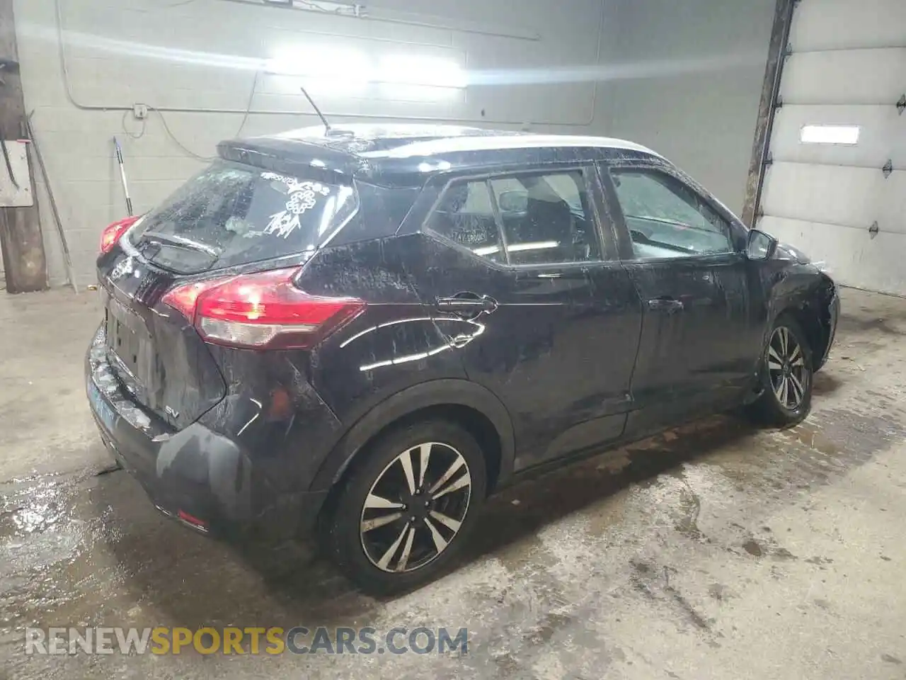 3 Photograph of a damaged car 3N1CP5CU0KL547685 NISSAN KICKS 2019