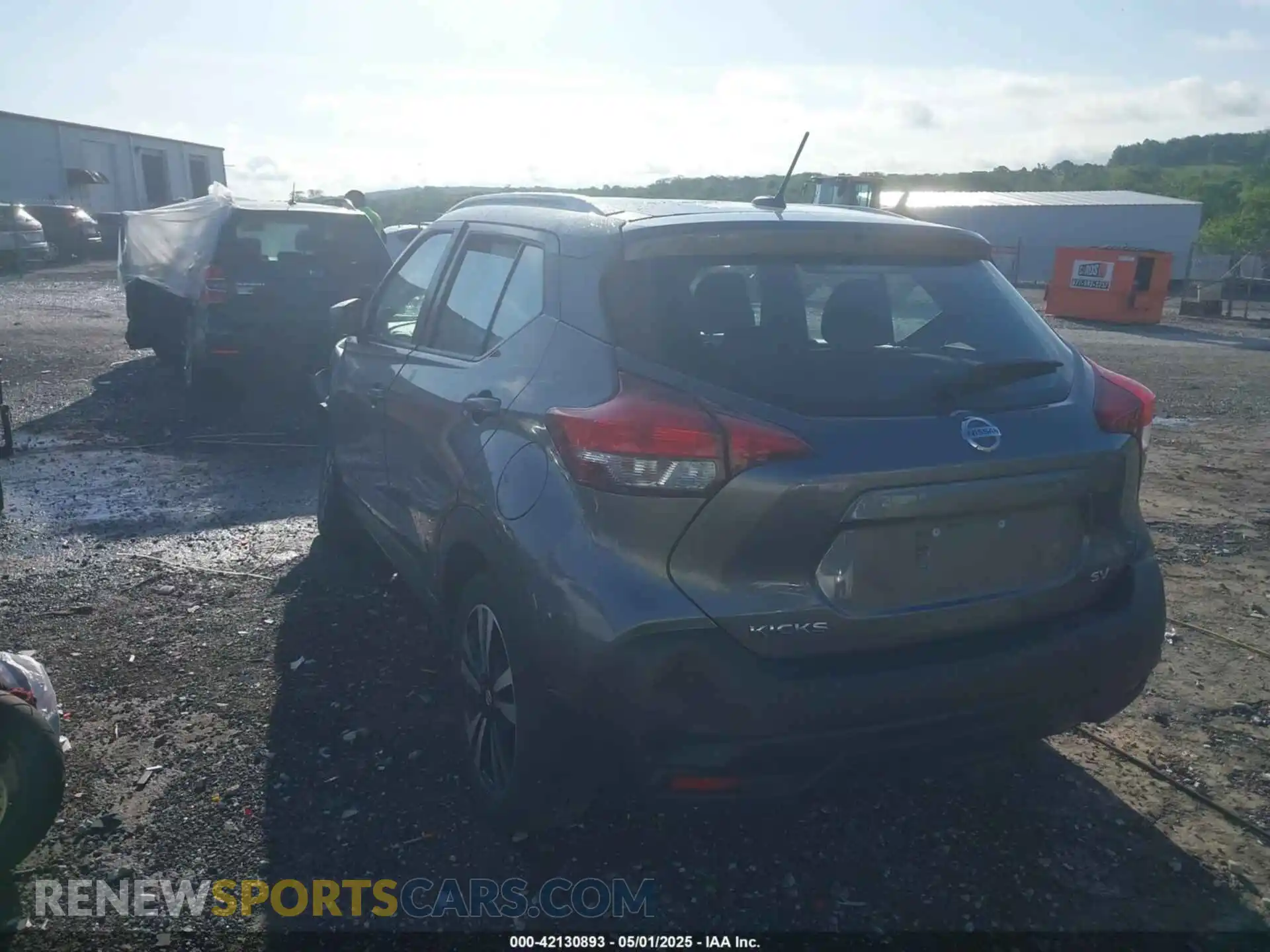 3 Photograph of a damaged car 3N1CP5CU0KL550487 NISSAN KICKS 2019