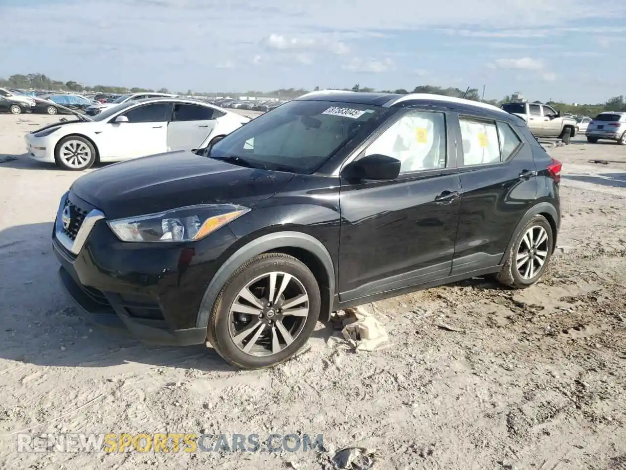 1 Photograph of a damaged car 3N1CP5CU1KL470132 NISSAN KICKS 2019