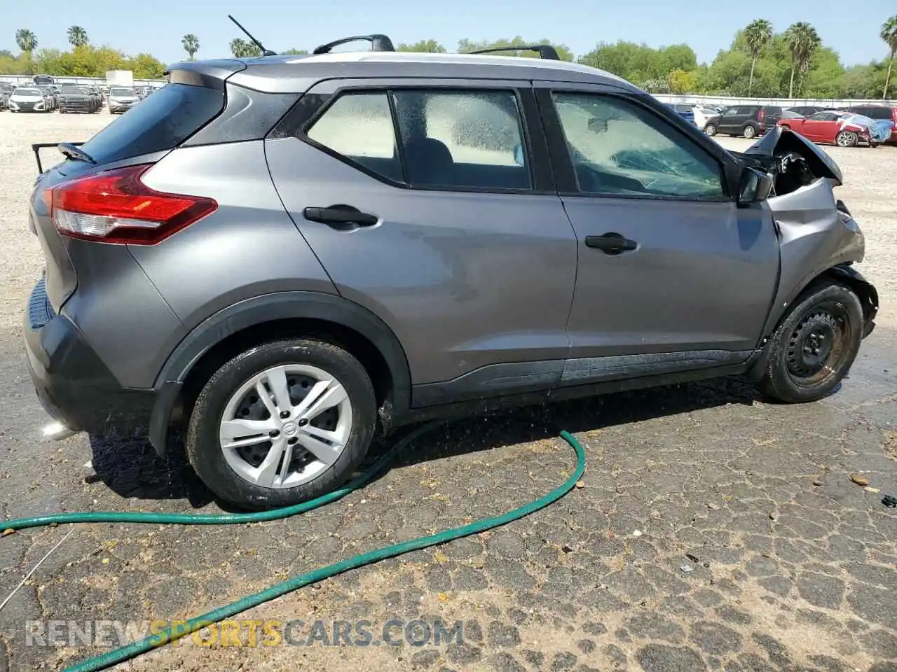 3 Photograph of a damaged car 3N1CP5CU1KL493927 NISSAN KICKS 2019