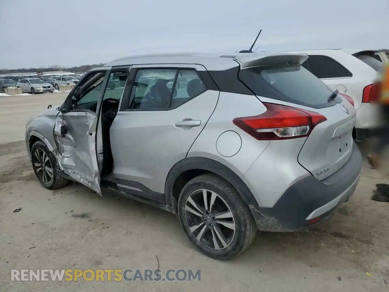 2 Photograph of a damaged car 3N1CP5CU1KL496116 NISSAN KICKS 2019