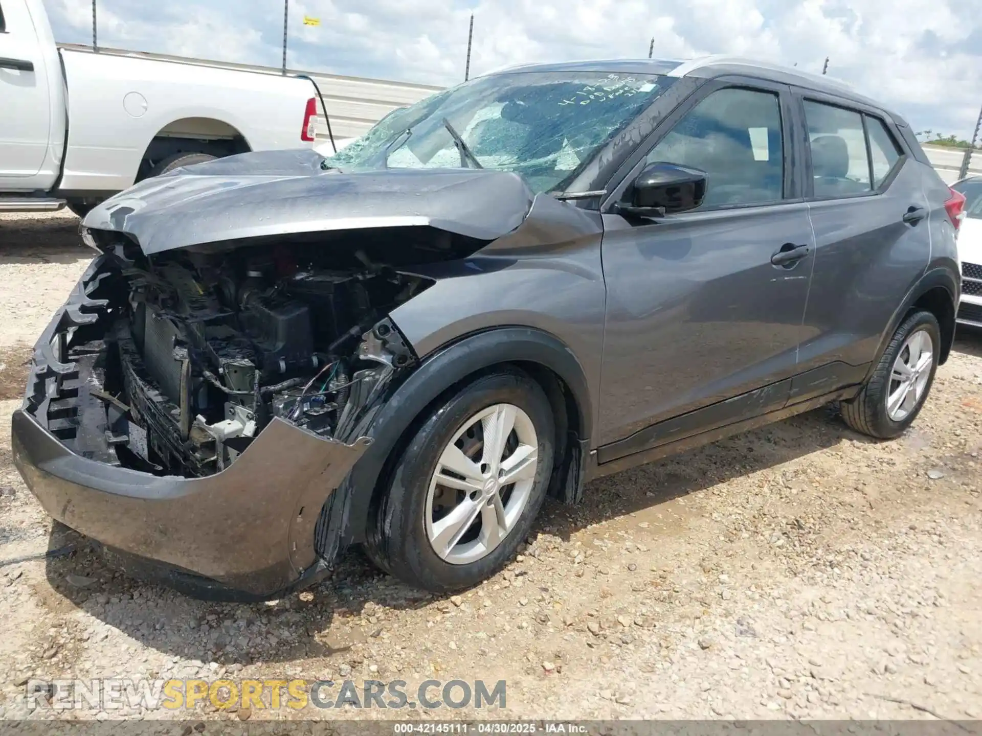 2 Photograph of a damaged car 3N1CP5CU1KL499629 NISSAN KICKS 2019