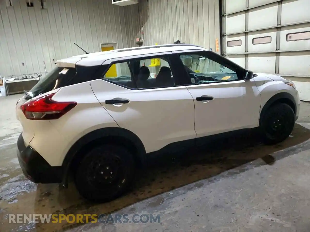 3 Photograph of a damaged car 3N1CP5CU1KL503856 NISSAN KICKS 2019