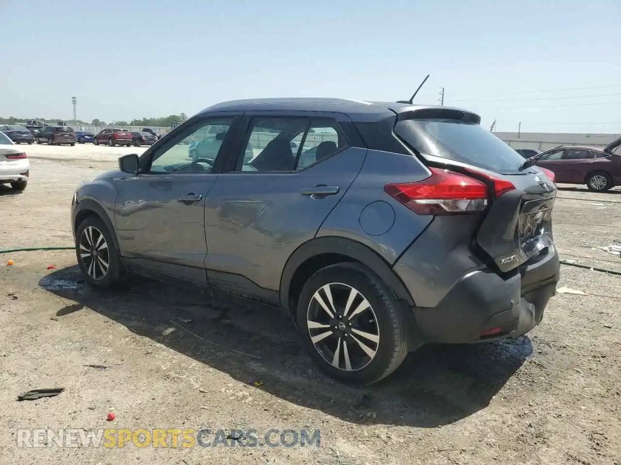 2 fotografías del automóvil dañado 3N1CP5CU1KL517854 NISSAN KICKS 2019